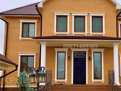 12-комнатный дом, 500 м², 10 сот., Абая 8