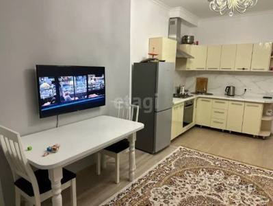 Продажа 2-комнатной квартиры, 42 м, Бабаева, дом 158