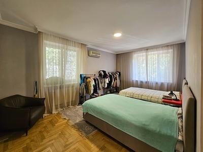 5-комн. квартира , 147м² , 2/4 этаж