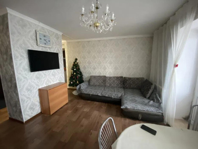 Продажа 3-комнатной квартиры, 63 м, Орлова, дом 101