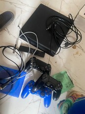 Приставка ps4 3джостика с телевизором самсунг