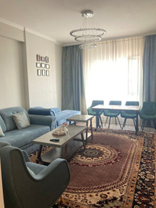 Продажа 2-комнатной квартиры, 70 м, Варламова