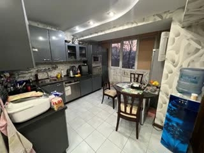 4-комн. квартира , 90м² , 5/5 этаж