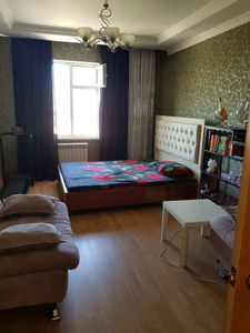 Продажа 2-комнатной квартиры, 59 м, Петрова, дом 10