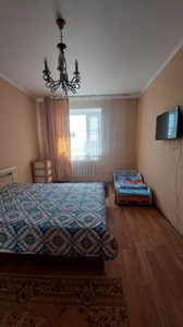 Продажа 3-комнатной квартиры, 80 м, Манаса, дом 20