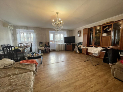 Продажа 4-комнатной квартиры, 108 м, Аманжолова (Кривогуза), дом 59