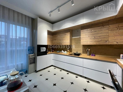 4-комнатный дом, 190 м², 5.5 сот., Радистов