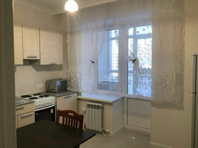 Аренда 2-комнатной квартиры, 70 м, Аль-Фараби, дом 15