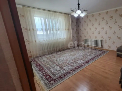 Продажа 3-комнатной квартиры, 100 м, Айтматова, дом 36