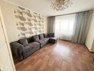 Продажа 2-комнатной квартиры, 60 м, Шахтеров, дом 74