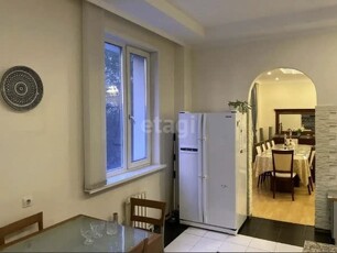 3-комн. квартира , 140м² , 2/4 этаж