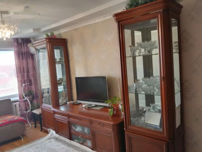 Продажа 1-комнатной квартиры, 35 м, Петрова, дом 19