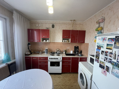 Продажа 3-комнатной квартиры, 69 м, Серикбаева, дом 23