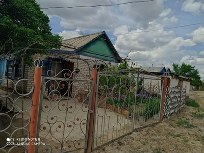 Дача, дом, 10 соток земли.