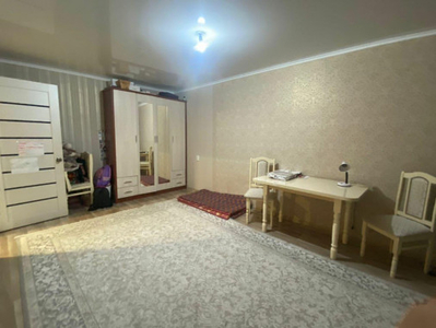 Продажа 1-комнатной квартиры, 33 м, Петрова, дом 2