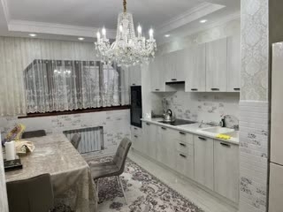 2-комн. квартира , 68м² , 2/5 этаж