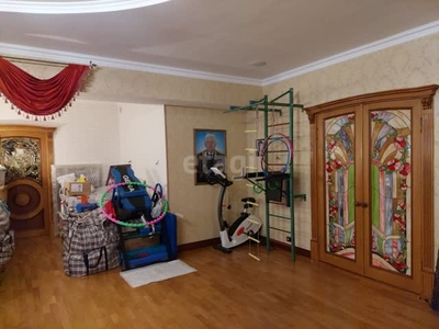 4-комн. квартира , 305.1м² , 3/5 этаж