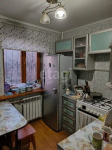 Продажа 2-комнатной квартиры, 42 м, Айманова, дом 216