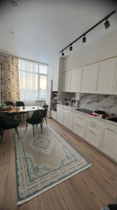 Продажа 2-комнатной квартиры, 64 м, Толе би, дом 14