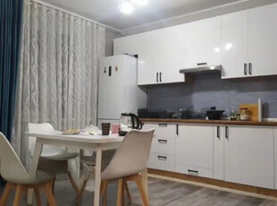 Продажа 3-комнатной квартиры, 69 м, Макатаева, дом 131