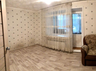 Продажа 2-комнатной квартиры, 53 м, Республики, дом 18